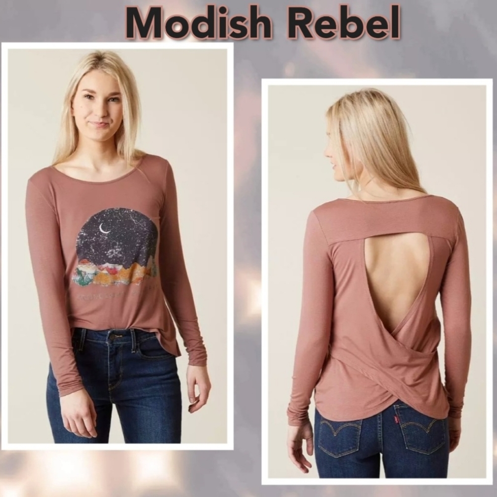 🌟2/$30🌟MODISH REBEL Moonlight Mystery Graphic Tee